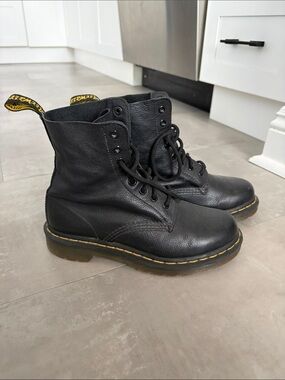 Dr Martens 1460 Pascal Soft Leather Boots Size 6